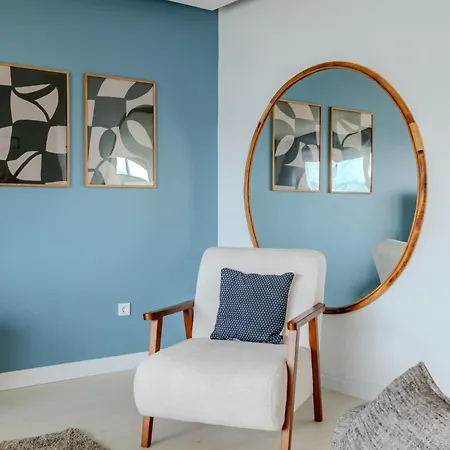 Apartment Bosphorus View Gem - 3 Large Bedrooms - 2 Baths & Balcony In Prime Location *