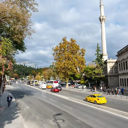 Bosphorus View Gem - 3 Large Bedrooms - 2 Baths & Balcony In Prime Location Appartamento *