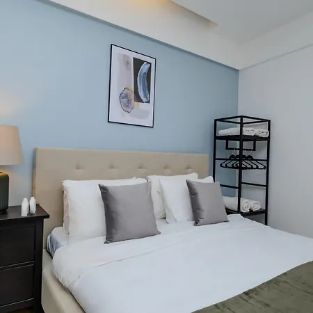 Bosphorus View Gem - 3 Large Bedrooms - 2 Baths & Balcony In Prime Location * イスタンブール